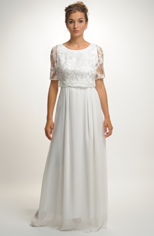 Velmi elegantní dámské dlouhé svatební šaty s krajkou