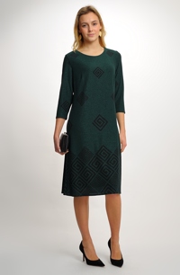 Šaty do městského divadla