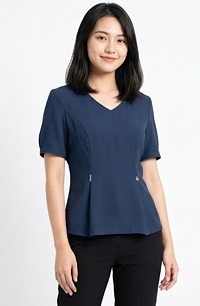 Dámská společenská halenka ke kalhotám i úzké sukni