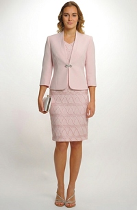 Elegantní dámský komplet pro štíhlé ženy na svatbu