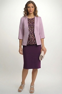 Elegantní společenský kostýmek pro postavu jablko