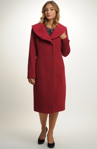 Elegantní jednořadový dlouhý dámský zimní kabát se vzorem na límci