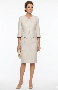 Kostým pro svatební matku