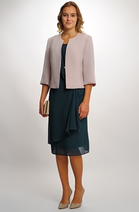 Elegantní dámský šatový kostýmek