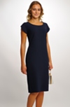 Elegantní tmavě modré šaty – nadčasový střih, který lichotí postavě